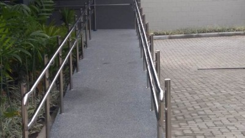 Corrimão de Acessibilidade para Escada Externa Itapevi - Corrimão de Acessibilidade para Escada Externa