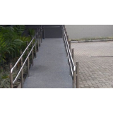 corrimão de acessibilidade para escada externa Cajamar